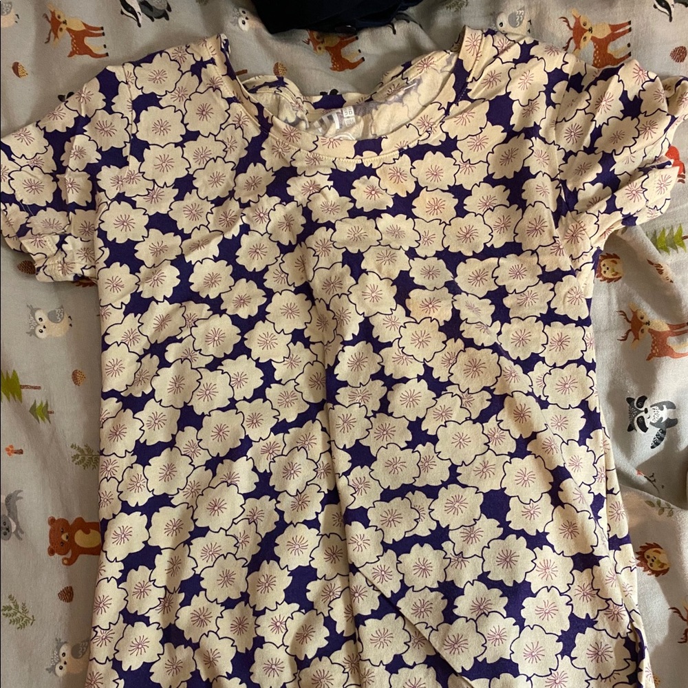 Uniqlo T-shirt (fits XS-S)